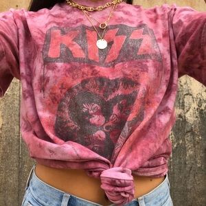 Kiss band tee